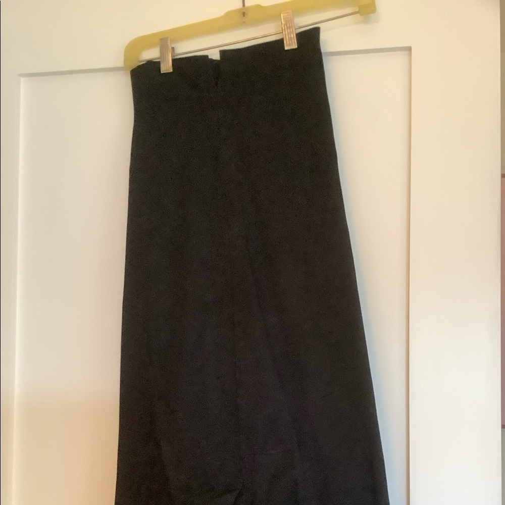 EUC black capris